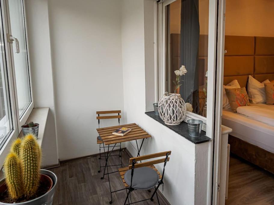 Junik Apartments "Am Sternbuschweg" Duisburg Room photo